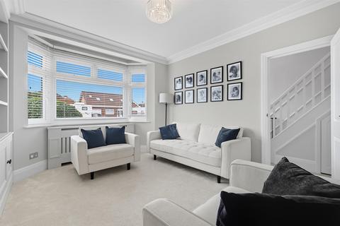 14 Mascalls Lane, Brentwood, CM14 5LR