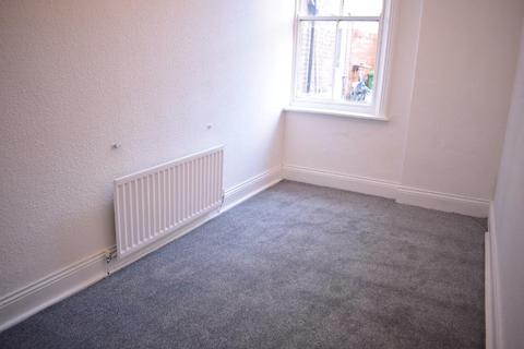 2 bedroom flat to rent, Wingrove Avenue, Newcastle upon Tyne NE4