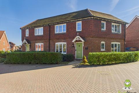 17 Flagstone Crescent, Chineham, Basingstoke, RG24 8DG