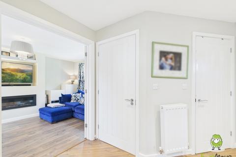 17 Flagstone Crescent, Chineham, Basingstoke, RG24 8DG
