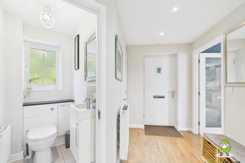 17 Flagstone Crescent, Chineham, Basingstoke, RG24 8DG