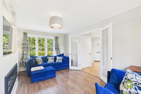 17 Flagstone Crescent, Chineham, Basingstoke, RG24 8DG