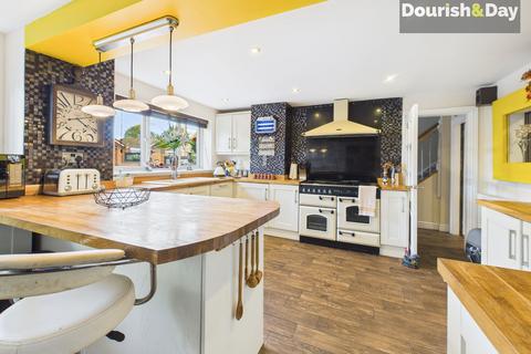 4 bedroom detached house for sale, Aldershaw Close, Stafford ST16