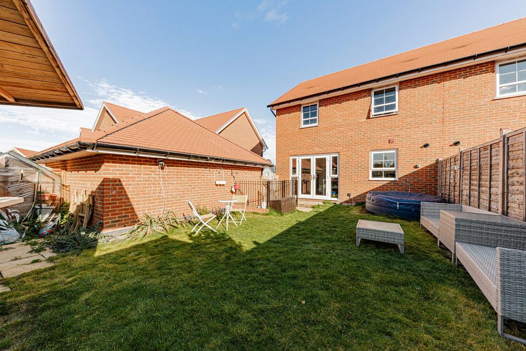 Rear Garden (1)