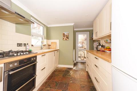 3 bedroom terraced house for sale, St. Thomass Road, Hastings