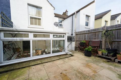 3 bedroom terraced house for sale, St. Thomass Road, Hastings