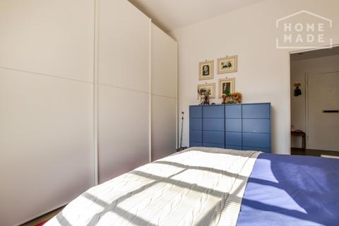 undefined, Foreshore, Deptford, SE8