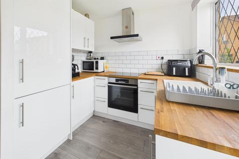 9 Buttington, Abbeymead, Gloucester, GL4 5TA