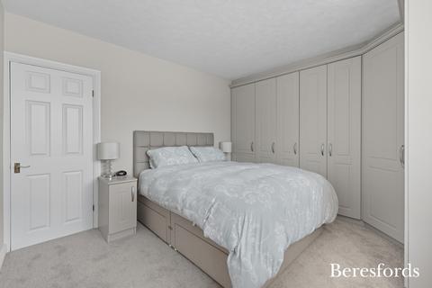 undefined, Springfield Gardens, Upminster, RM14