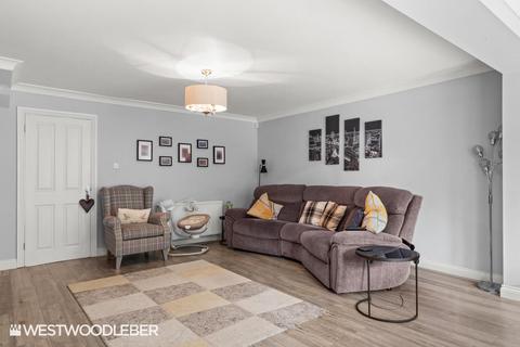 undefined, Lilliards Close, Hoddesdon EN11