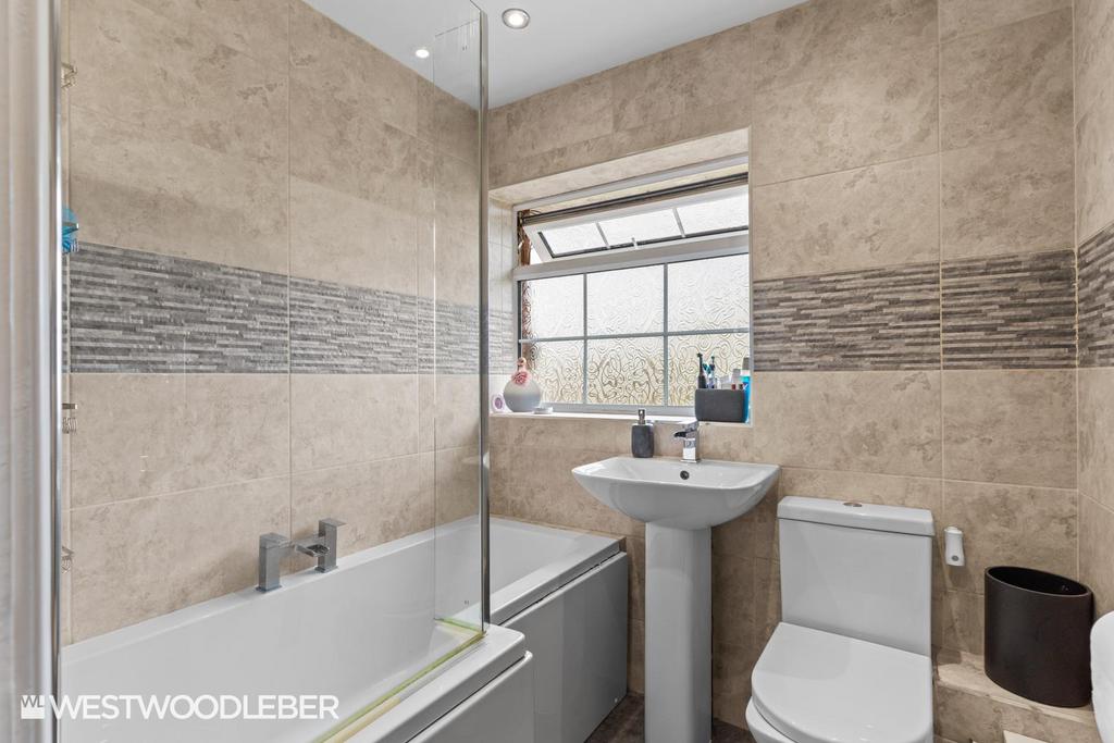 Lilliards Close 7.jpg