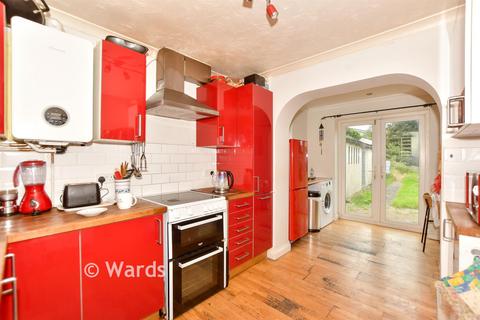 4 bedroom chalet for sale, Collingwood Road, St Margarets-At-Cliffe, Dover, Kent