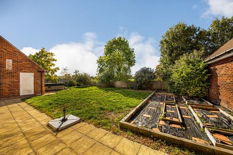 4 bedroom detached house for sale, Milbank Way, Abingdon OX13