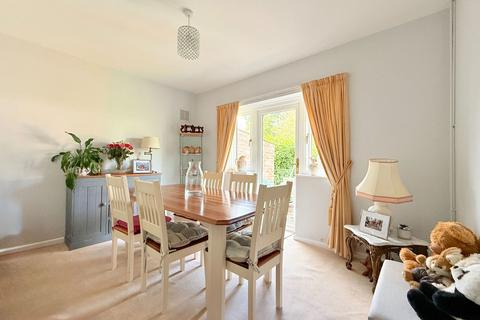 undefined, Dovedale Avenue, Shirley