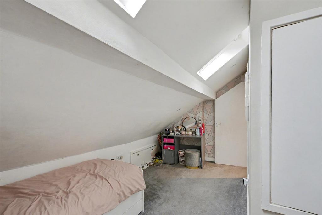 Bedroom 3 2.jpeg