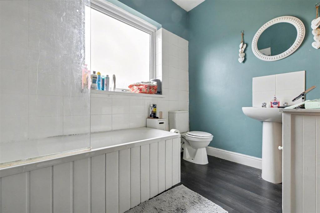 Bathroom.jpeg