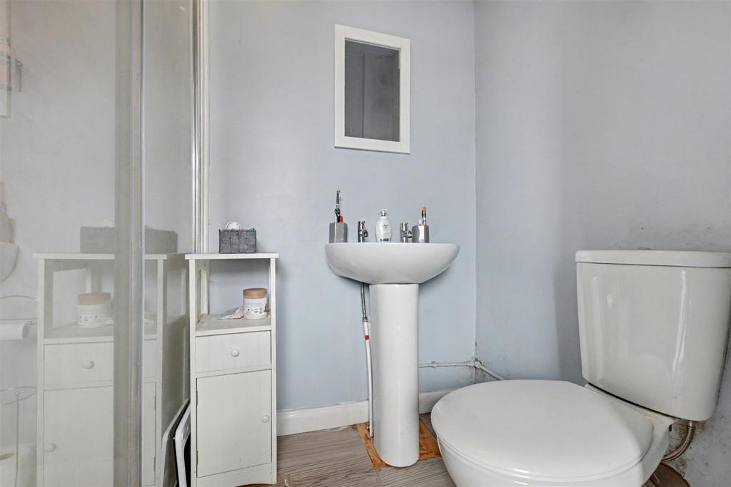 Ensuite.jpeg