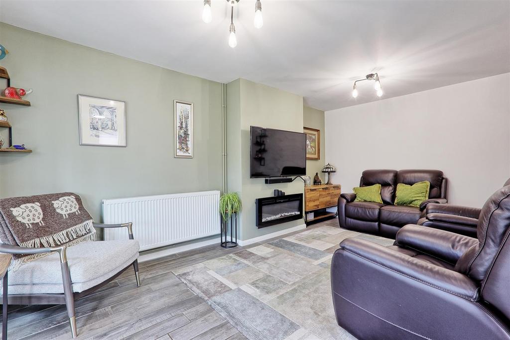 IMG 6947 8 9 easy HDR-interior3.jpg