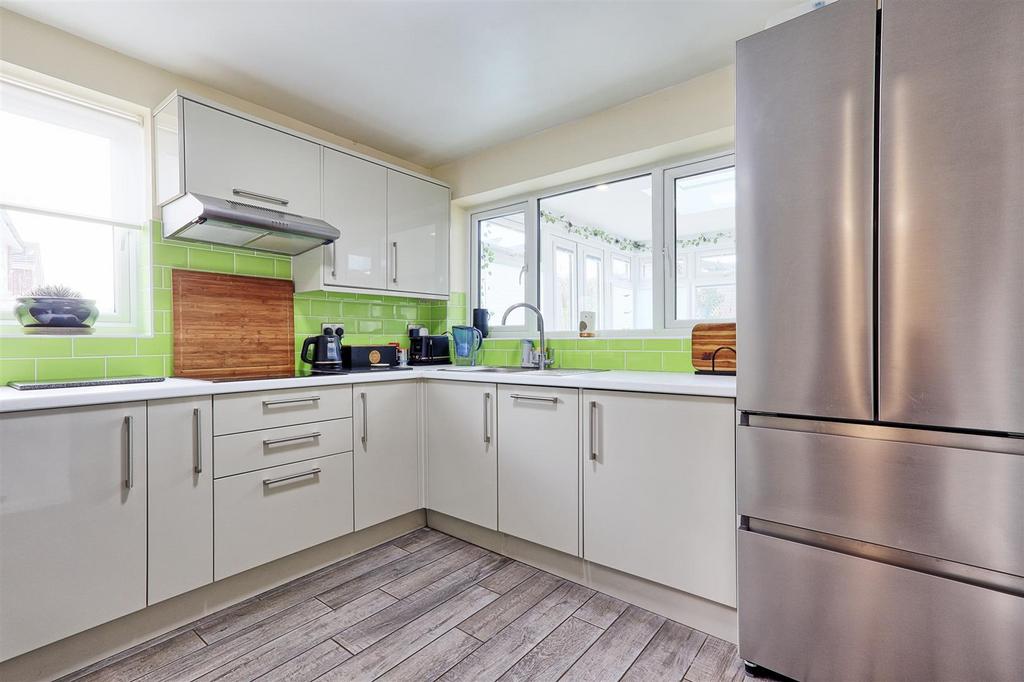 IMG 6941 2 3 easy HDR-interior3.jpg