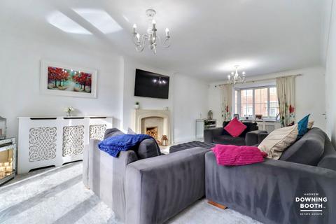 4 bedroom detached house for sale, Newbold Close, Lichfield WS13