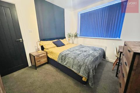 1 bedroom in a house share to rent, Eleanor  Street, Grimsby, DN32