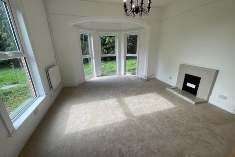 3 bedroom semi-detached house to rent, Sprites Lane, Belstead IP8