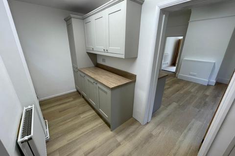 3 bedroom semi-detached house to rent, Sprites Lane, Belstead IP8