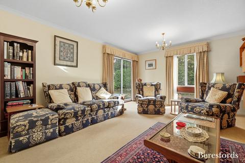 4 bedroom detached house for sale, Rayleigh Road, Hutton, CM13