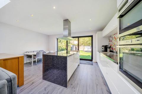 3 bedroom terraced house for sale, Taunton Road, London SE12