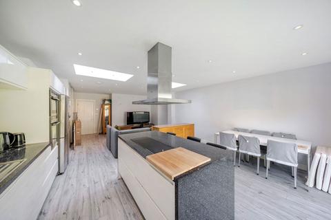 3 bedroom terraced house for sale, Taunton Road, London SE12