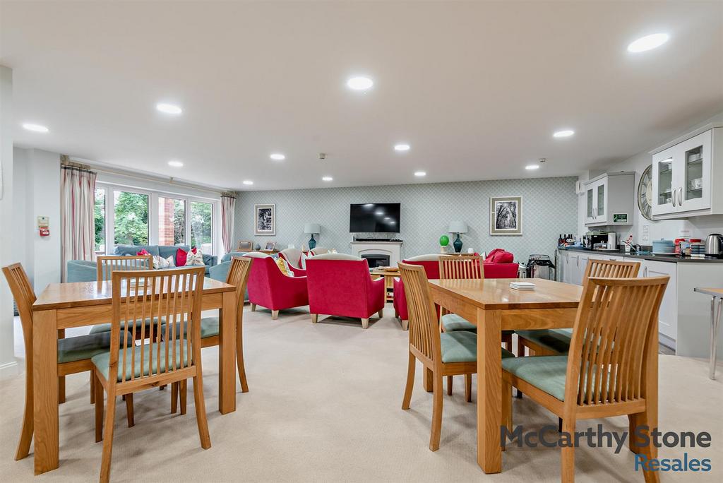 8665548-interior16-800.jpg