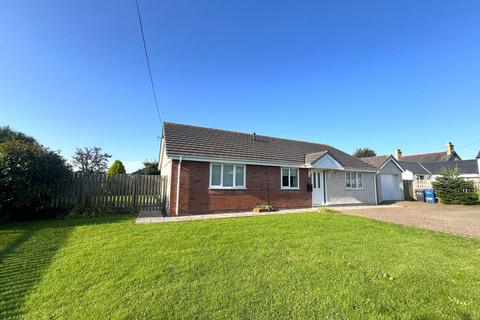 undefined, Lon Uchaf, Dwyran, Anglesey, LL61