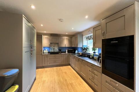 undefined, Lon Uchaf, Dwyran, Anglesey, LL61