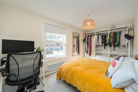169 Kirkwood Road, London, SE15 2BG