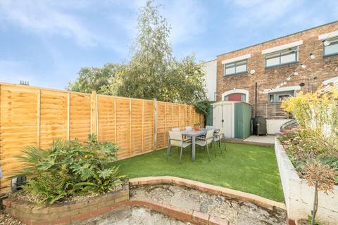 169 Kirkwood Road, London, SE15 2BG