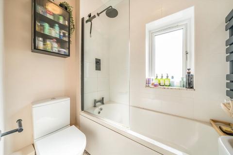 169 Kirkwood Road, London, SE15 2BG