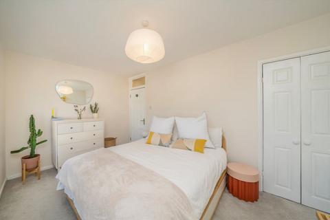169 Kirkwood Road, London, SE15 2BG