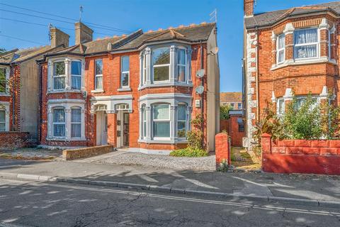Canada Grove, Bognor Regis