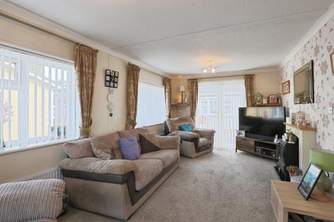 2 bedroom park home for sale, Stratford-upon-Avon, Warwickshire, CV37