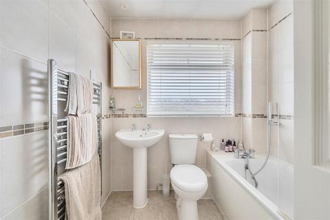 68 Summerdown Walk, Trowbridge, BA14 0LE