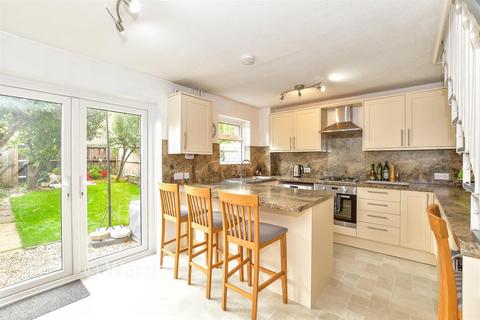3 bedroom terraced house for sale, Knowles Walk, Tonbridge TN12