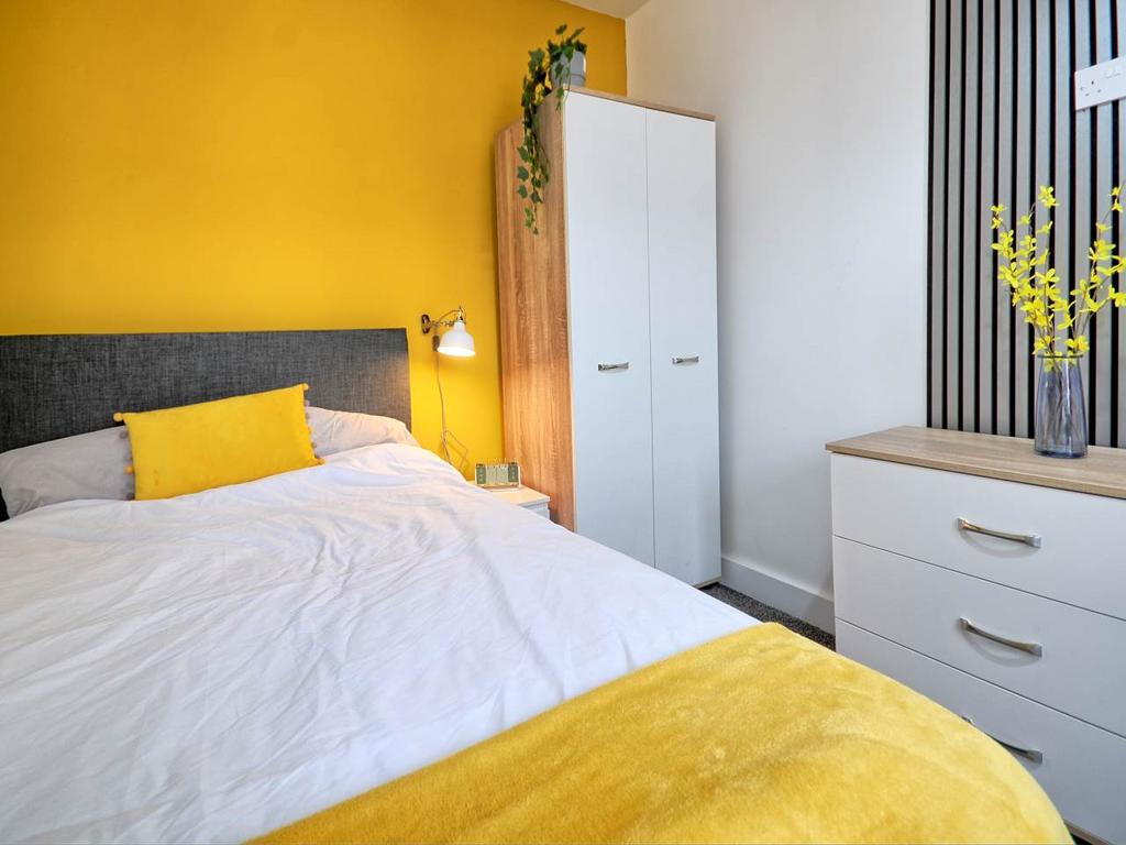 Bed 3 4