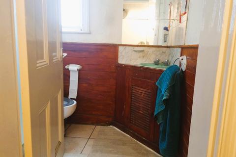 undefined, London SE25