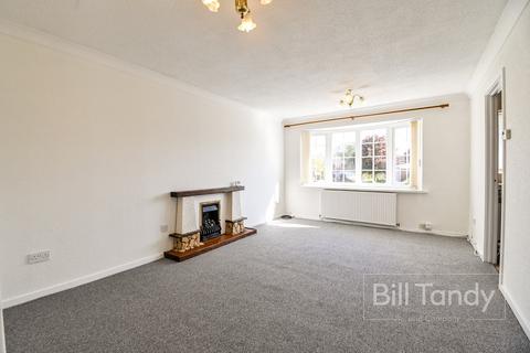 10 Netherbridge Avenue, Lichfield, WS14 9UF