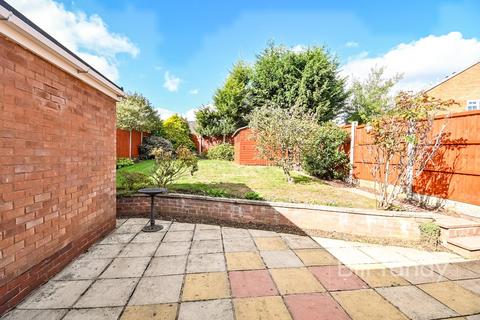 10 Netherbridge Avenue, Lichfield, WS14 9UF