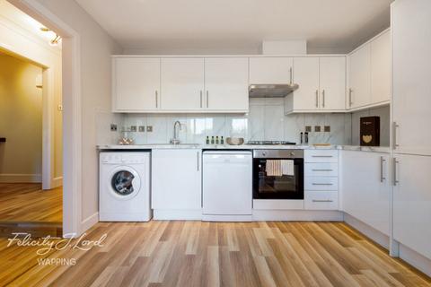 2 bedroom flat for sale, The Highway, LONDON E1W