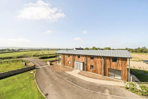 4 bedroom detached house for sale, Stone Farm, Majors Road, Longcot, Faringdon, SN7