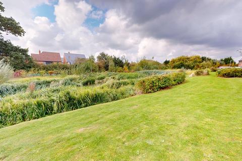 4 bedroom detached house for sale, Lakeview Gardens, Ashford TN23 8AW