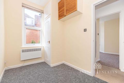 2 bedroom flat for sale, Argyll Road, Bournemouth BH5