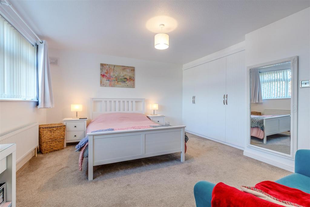 8665804-interior15.jpg